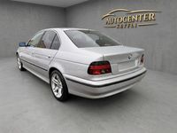 Gebraucht BMW 528 Sport Line 193 PS (141 kW) 2000 Silber Limousine