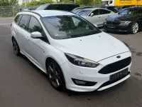 Usado Ford Focus ST-Line 150 CV (110 kW) 2017 Blanco Familiar