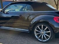 Gebraucht VW Beetle Cabriolet R-line 220 PS (161 kW) 2015 Schwarz Cabrio