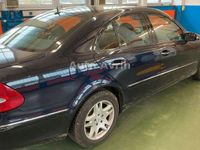 Gebraucht Mercedes E240 Elegance 177 PS (130 kW) 2004 Schwarz Limousine