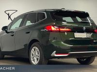 Gebraucht BMW 220 Active Tourer Luxury Line 156 PS (114 kW) 2022 Schwarz Van / Kleinbus