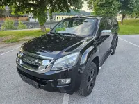 Używany Isuzu D-Max 163 KM (119 kW) 2016 Czarny SUV