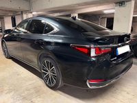 Gebraucht Lexus ES300H 218 PS (160 kW) 2023 Schwarz Limousine