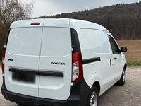 Gebraucht Dacia Dokker 102 PS (75 kW) 2017 Weiß Van / Kleinbus