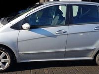 Gebraucht Mercedes A150 Elegance 95 PS (69 kW) 2006 Silber Van / Kleinbus