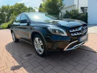 Gebraucht Mercedes GLA220 176 PS (129 kW) 2017 Schwarz SUV