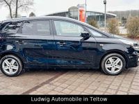 Gebraucht Kia Carens Vision 166 PS (122 kW) 2018 Schwarz Van / Kleinbus