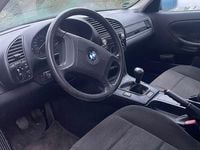 Gebraucht BMW 316 102 PS (75 kW) 1995 Schwarz Limousine