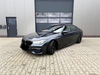 Gebraucht BMW 750 M Sport 400 PS (294 kW) 2017 Grau Limousine