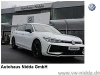 Gebraucht VW Passat R-line 193 PS (141 kW) 2024 Pure white Kombi
