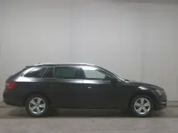 Gebraucht Skoda Superb Ambition 150 PS (110 kW) 2023 Schwarz Kombi