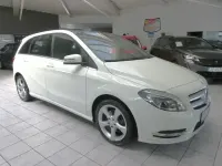 Gebraucht Mercedes B200 156 PS (114 kW) 2014 Weiß Kleinwagen