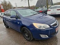 Gebraucht Opel Astra Design Edition 101 PS (74 kW) 2011 Blau Kombi