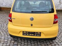Używany VW Fox 54 KM (39 kW) 2007 Żółty Hatchback