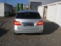 Gebraucht Mercedes B180 109 PS (80 kW) 2014 Polarsilber  metalliclack Van / Kleinbus