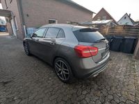 Gebraucht Mercedes GLA220 170 PS (125 kW) 2015 Grau SUV