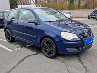 Gebraucht VW Polo 64 PS (47 kW) 2005 Blau Kleinwagen