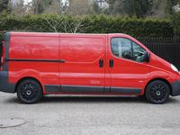 Gebraucht Opel Vivaro 90 PS (66 kW) 2010 Rot Van / Kleinbus