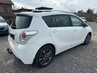 Gebraucht Toyota Verso 147 PS (108 kW) 2016 Weiß Van / Kleinbus