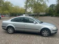 Gebraucht VW Passat 100 PS (73 kW) 2004 Silber Limousine