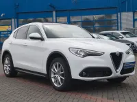 Gebraucht Alfa Romeo Stelvio 209 PS (153 kW) 2019 Weiß SUV