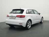 Gebraucht Audi A3 Sport 131 PS (96 kW) 2020 Weiß Limousine
