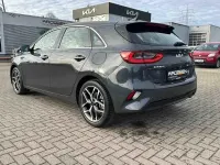 Gebraucht Kia Ceed Spirit 160 PS (117 kW) 2024 Grau Kleinwagen
