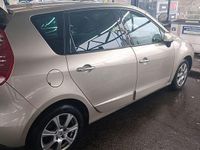 Gebraucht Renault Scénic III 110 PS (80 kW) 2011 Gold Van / Kleinbus