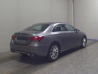 Gebraucht Mercedes A200 Progressive 163 PS (119 kW) 2020 Mountaingrau metallic Limousine