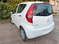 Gebraucht Opel Agila 68 PS (50 kW) 2014 Weiß Kleinwagen