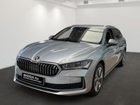 Gebraucht Skoda Superb Selection 150 PS (110 kW) 2024 Pebble silber metallic Kombi