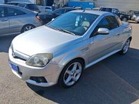 Gebraucht Opel Tigra Sport 90 PS (66 kW) 2005 Starsilber iii m2 Cabrio