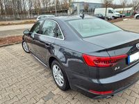 Gebraucht Audi A4 Design 150 PS (110 kW) 2016 Grau Limousine