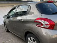 Gebraucht Peugeot 208 Style 82 PS (60 kW) 2013 Grau Kleinwagen