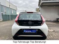 gebraucht Toyota Aygo (X) 1,0-l-VVT-i x-play touch*GARANTIE*TÜV*