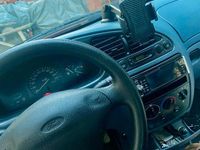 Gebraucht Ford Fiesta 65 PS (47 kW) 1997 Rot Kleinwagen