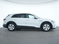 Gebraucht Audi e-tron Ambiente 230 kW (313 PS) 2022 Gletscherweiss SUV