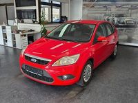 Gebraucht Ford Focus Titanium 101 PS (74 kW) 2011 Rot Limousine