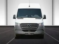 Gebraucht Mercedes Sprinter 170 PS (125 kW) 2025 Arktikweiss Van
