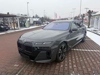 Gebraucht BMW 740 M Sport 299 PS (219 kW) 2023 Grau Limousine