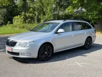 Gebraucht Skoda Superb 140 PS (102 kW) 2013 Grau Limousine