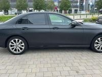 Gebraucht Mercedes E220 200 PS (147 kW) 2023 Schwarz Limousine