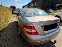 Gebraucht Mercedes C180 154 PS (113 kW) 2007 Gold Limousine