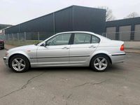 Gebraucht BMW 320 170 PS (125 kW) 2003 Silber Limousine