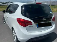 Gebraucht Opel Meriva 120 PS (88 kW) 2010 Weiß Van / Kleinbus