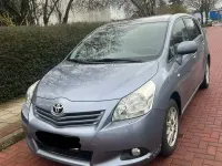 Gebraucht Toyota Verso 147 PS (108 kW) 2010 Blau Van / Kleinbus
