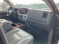 Usado Dodge Ram 309 HP (227 kW) 2006 Preto Pickup