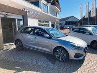 gebraucht Hyundai i30 1.5 T-GDI Hybrid Trend, Navi + Komfort + LED