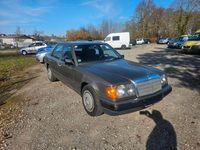 Gebraucht Mercedes E260 160 PS (117 kW) 1988 Grau Limousine