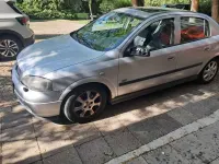 Gebraucht Opel Astra 101 PS (74 kW) 2003 Silber Limousine